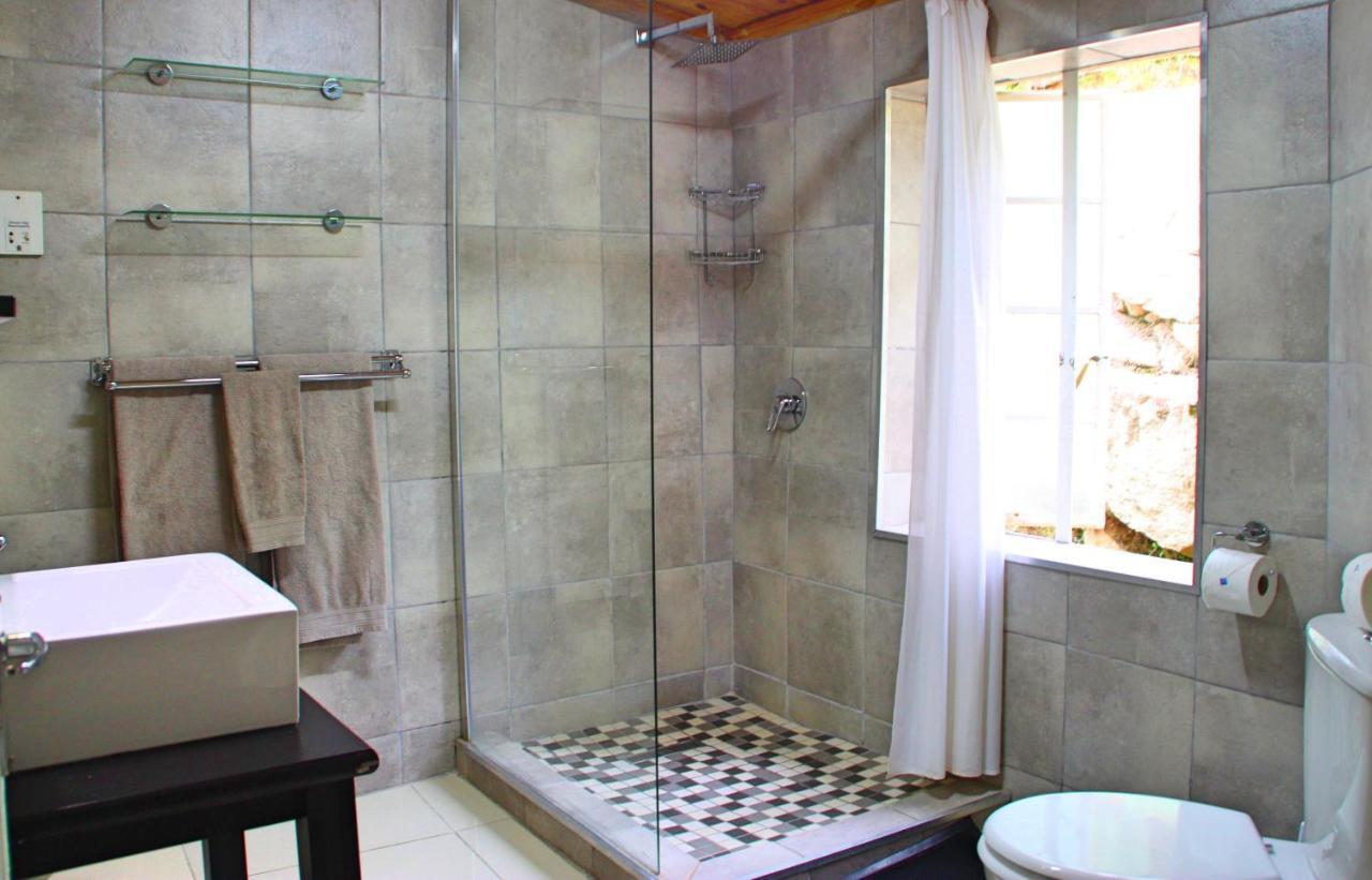 Gooderson Leisure Mountain View Cottages Self Catering And Timeshare Resort Drakensberg Garden Ruang foto