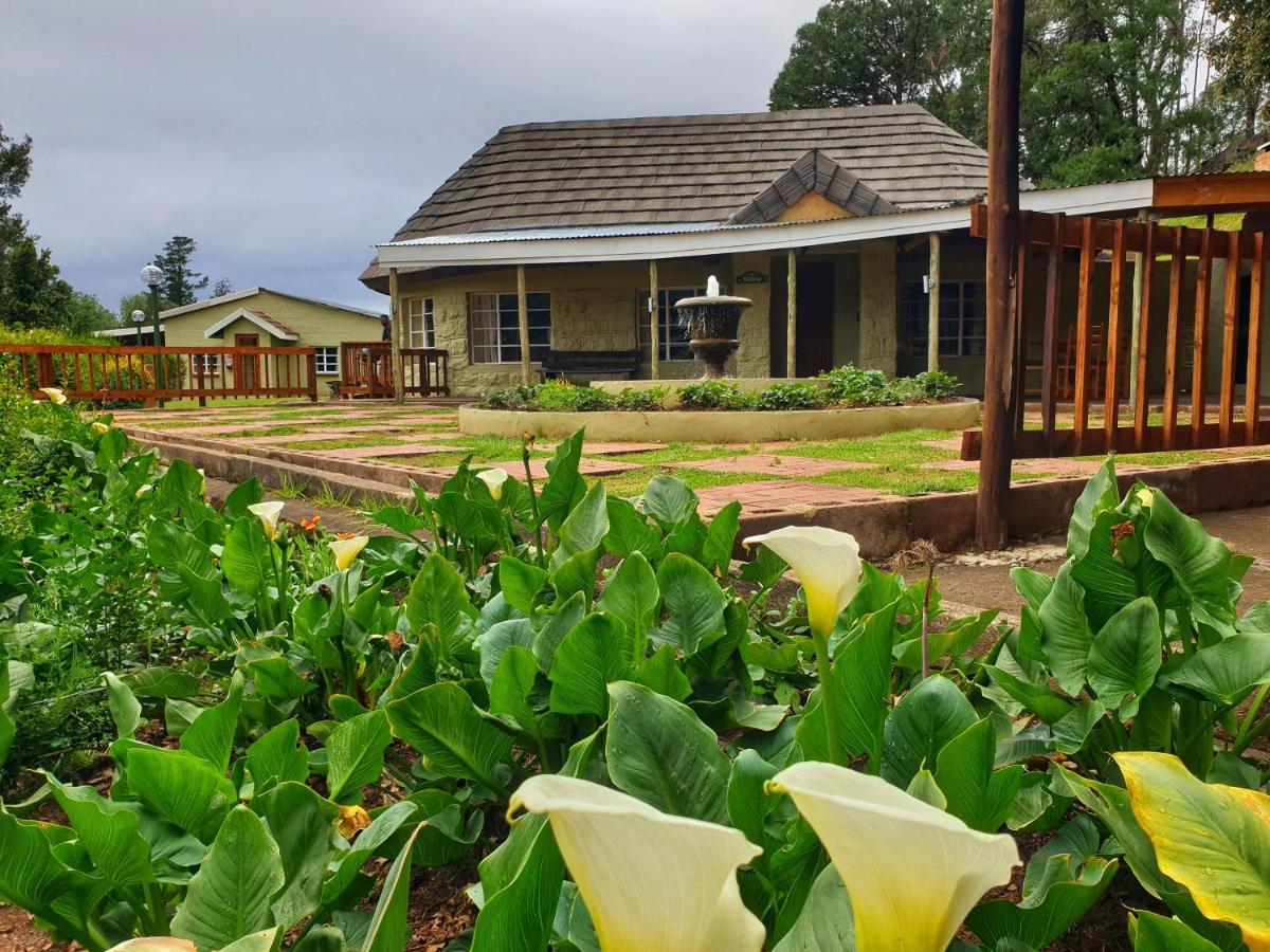 Gooderson Leisure Mountain View Cottages Self Catering And Timeshare Resort Drakensberg Garden Bagian luar foto