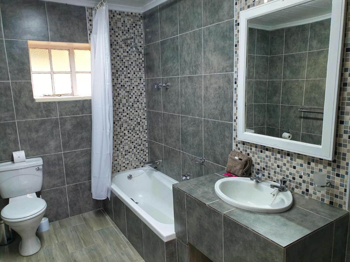 Gooderson Leisure Mountain View Cottages Self Catering And Timeshare Resort Drakensberg Garden Bagian luar foto