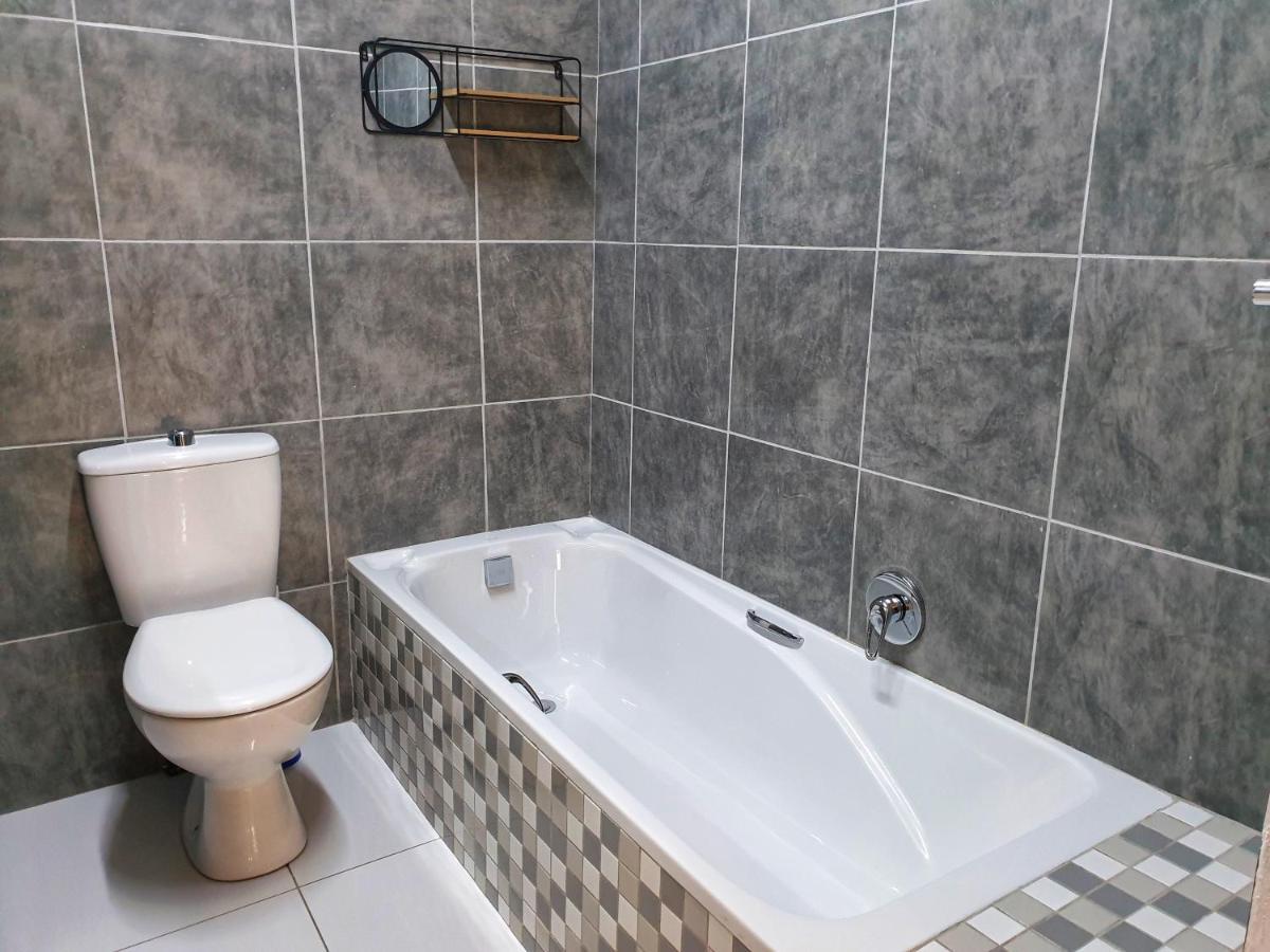 Gooderson Leisure Mountain View Cottages Self Catering And Timeshare Resort Drakensberg Garden Bagian luar foto