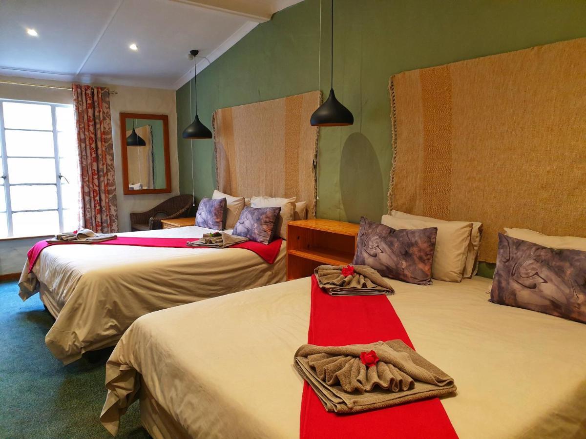Gooderson Leisure Mountain View Cottages Self Catering And Timeshare Resort Drakensberg Garden Bagian luar foto