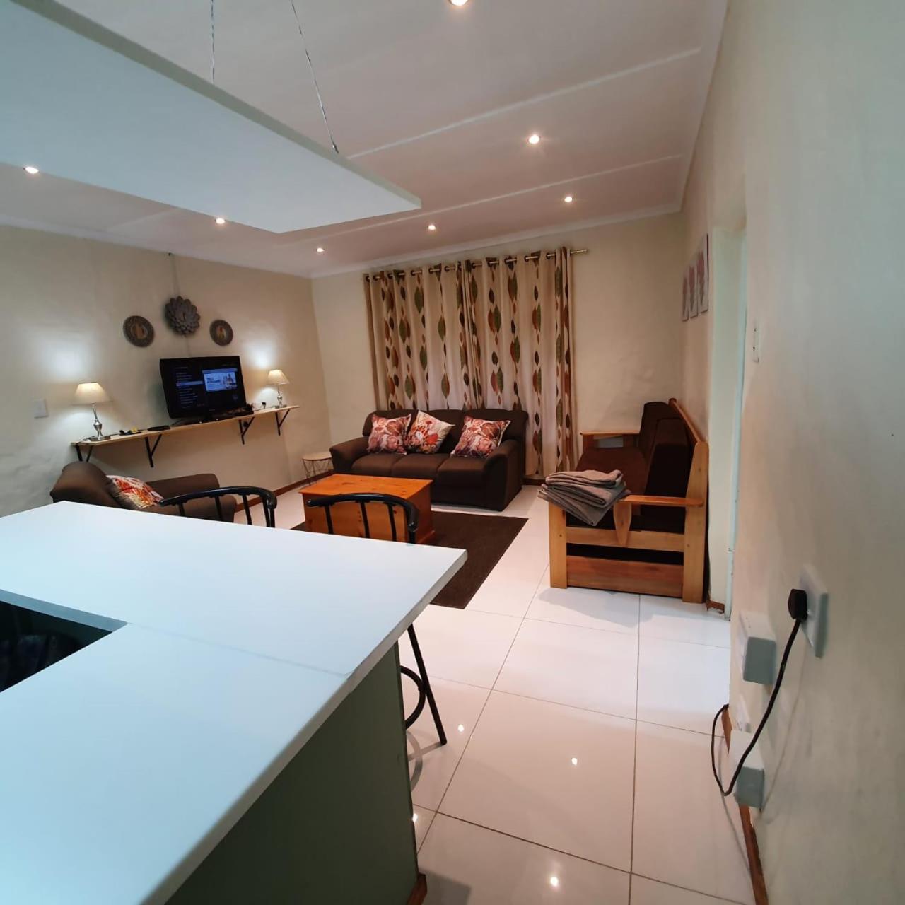 Gooderson Leisure Mountain View Cottages Self Catering And Timeshare Resort Drakensberg Garden Bagian luar foto
