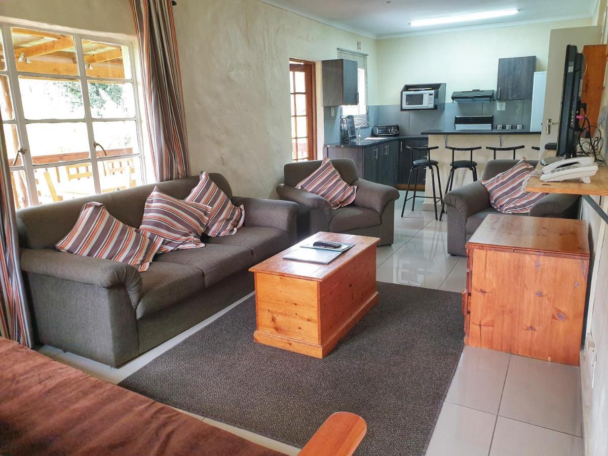 Gooderson Leisure Mountain View Cottages Self Catering And Timeshare Resort Drakensberg Garden Bagian luar foto