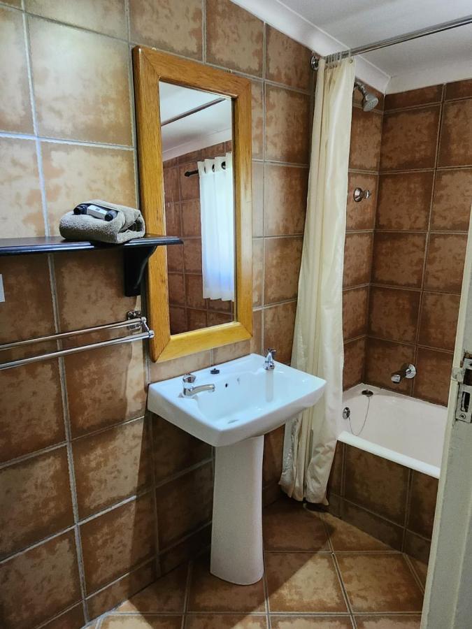 Gooderson Leisure Mountain View Cottages Self Catering And Timeshare Resort Drakensberg Garden Bagian luar foto