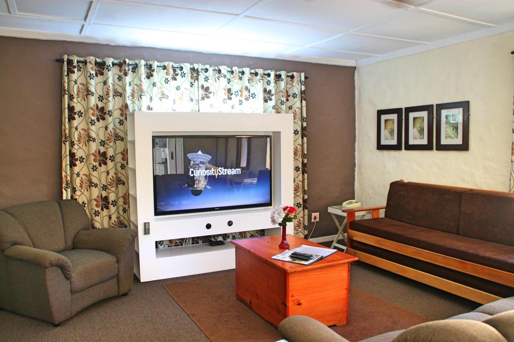 Gooderson Leisure Mountain View Cottages Self Catering And Timeshare Resort Drakensberg Garden Ruang foto