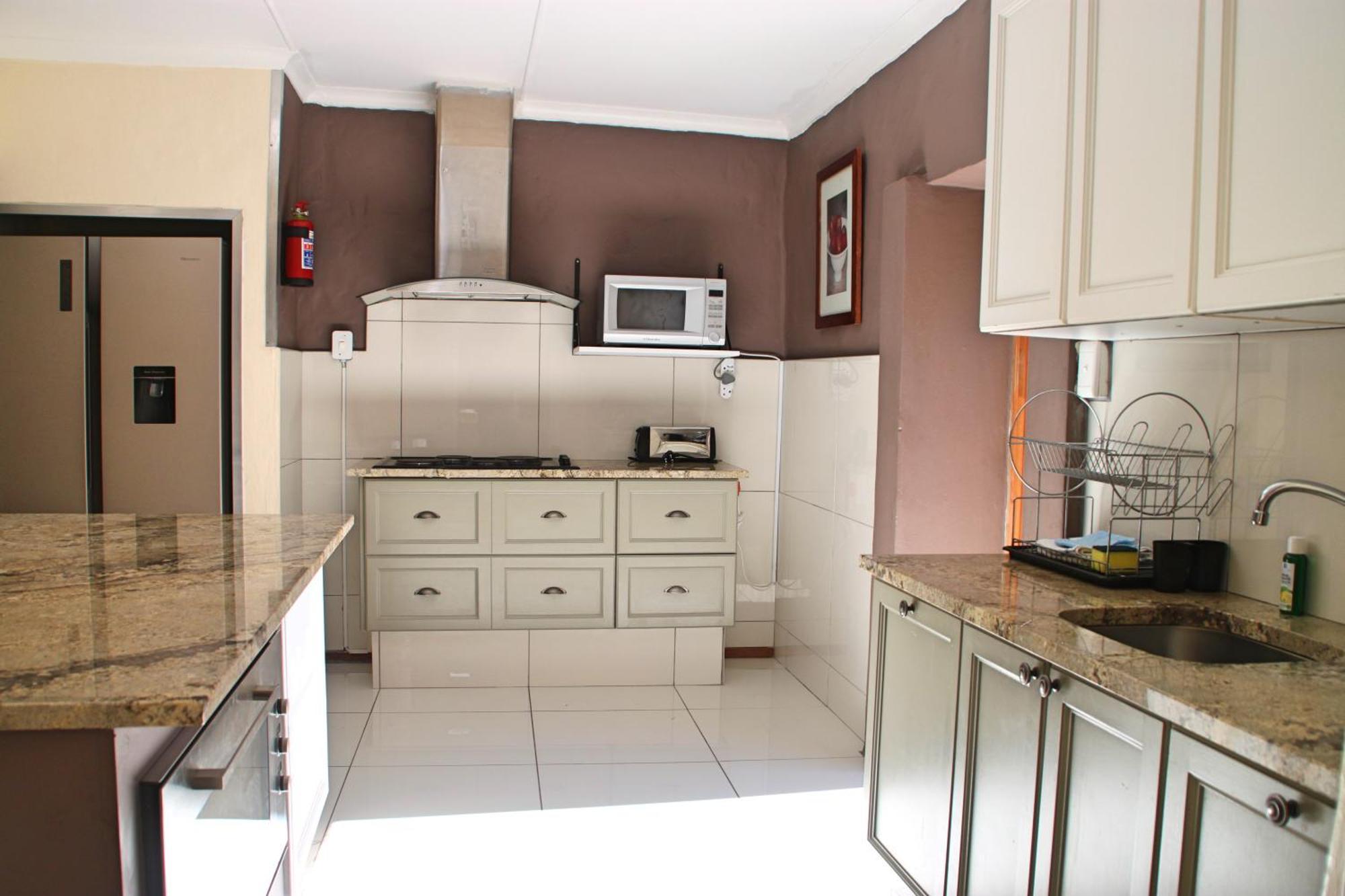 Gooderson Leisure Mountain View Cottages Self Catering And Timeshare Resort Drakensberg Garden Ruang foto